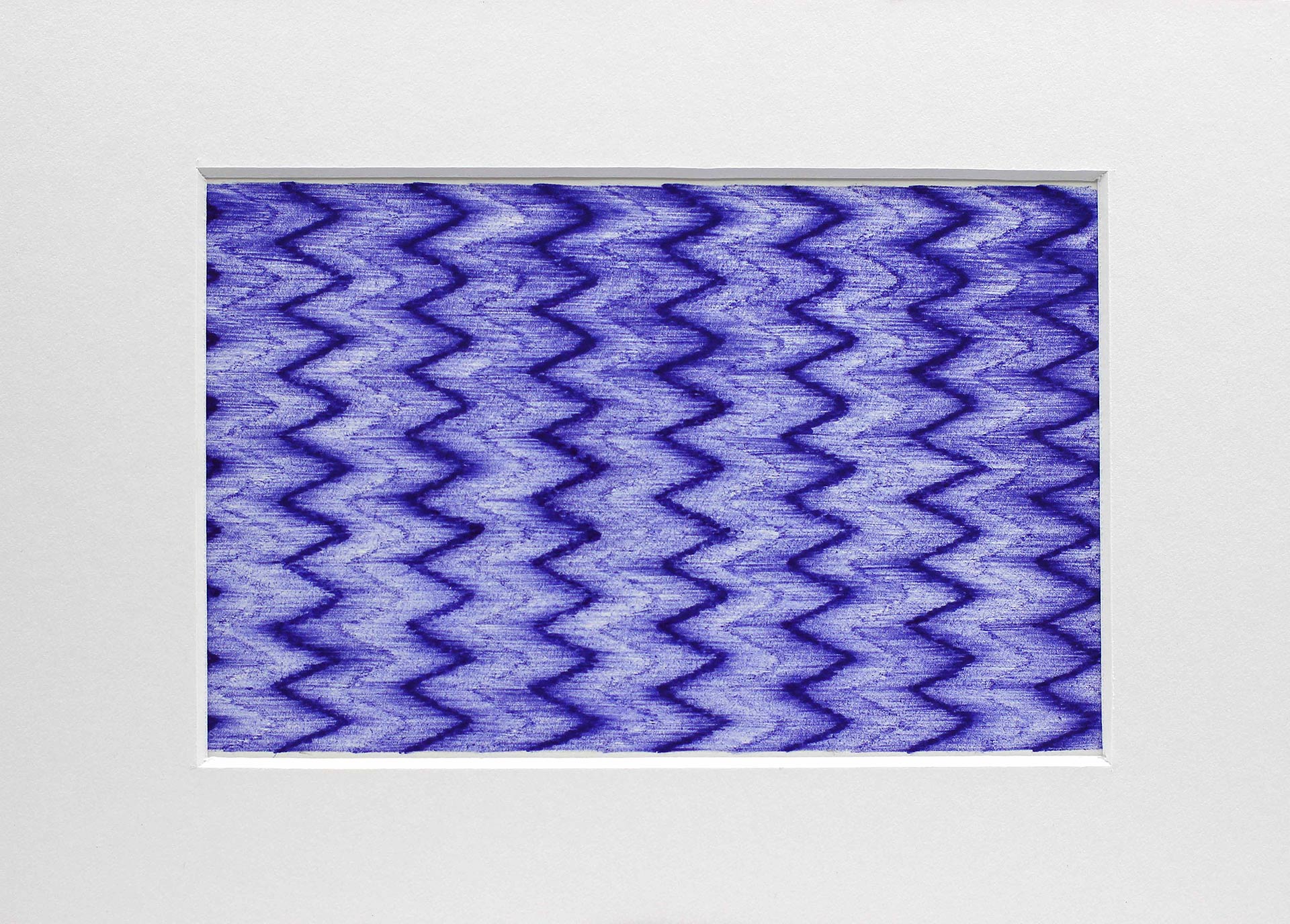 Lignes, oeuvre viviane rabaud, dessin au stylo à bille bleu représentant une étoffe