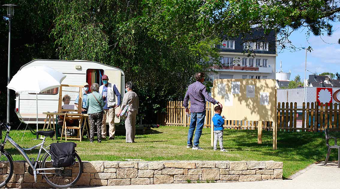 Portrait d'habitants, carhaix, viviane rabaud. vue de l'installation du BBA.